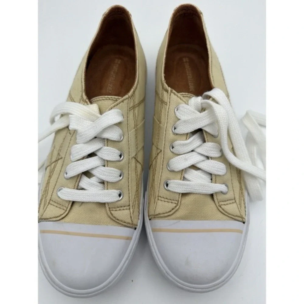 Naturalizer Gallagher Canvas Sneakers Womens 9M Beige Lace Up Comfort Shoes 1633